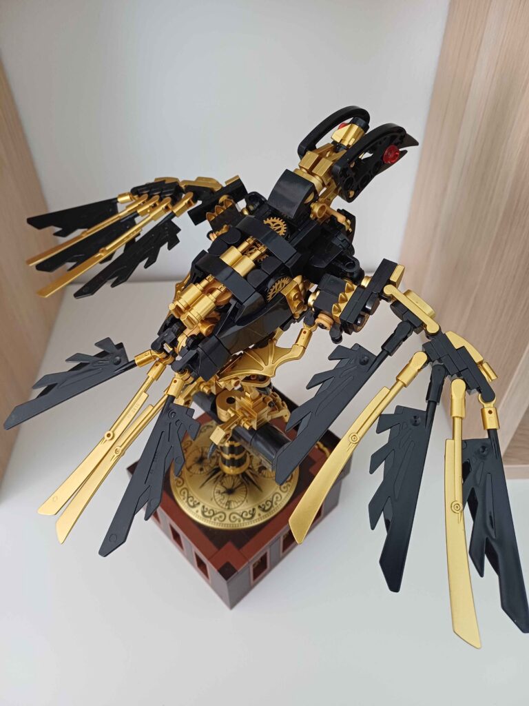 Mech-Elster Flügel